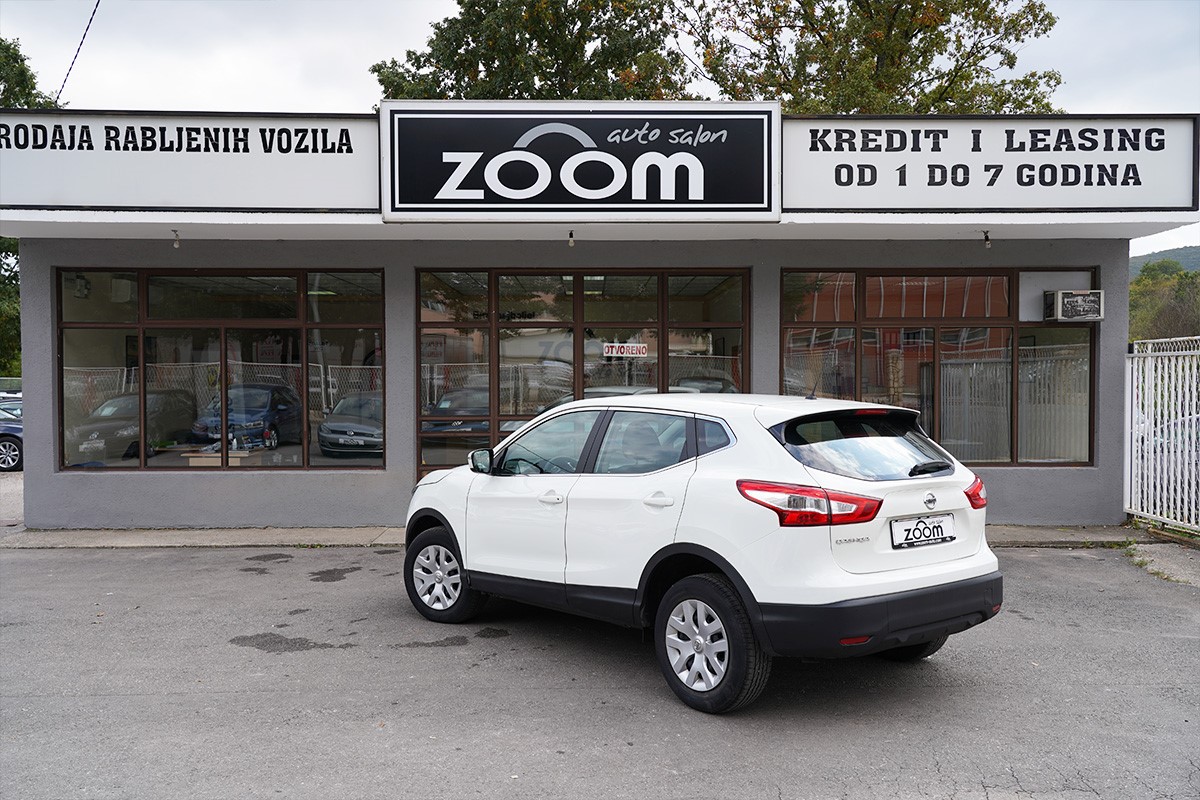 Nissan
 Qashqai 1.6 DCI 4 X 4