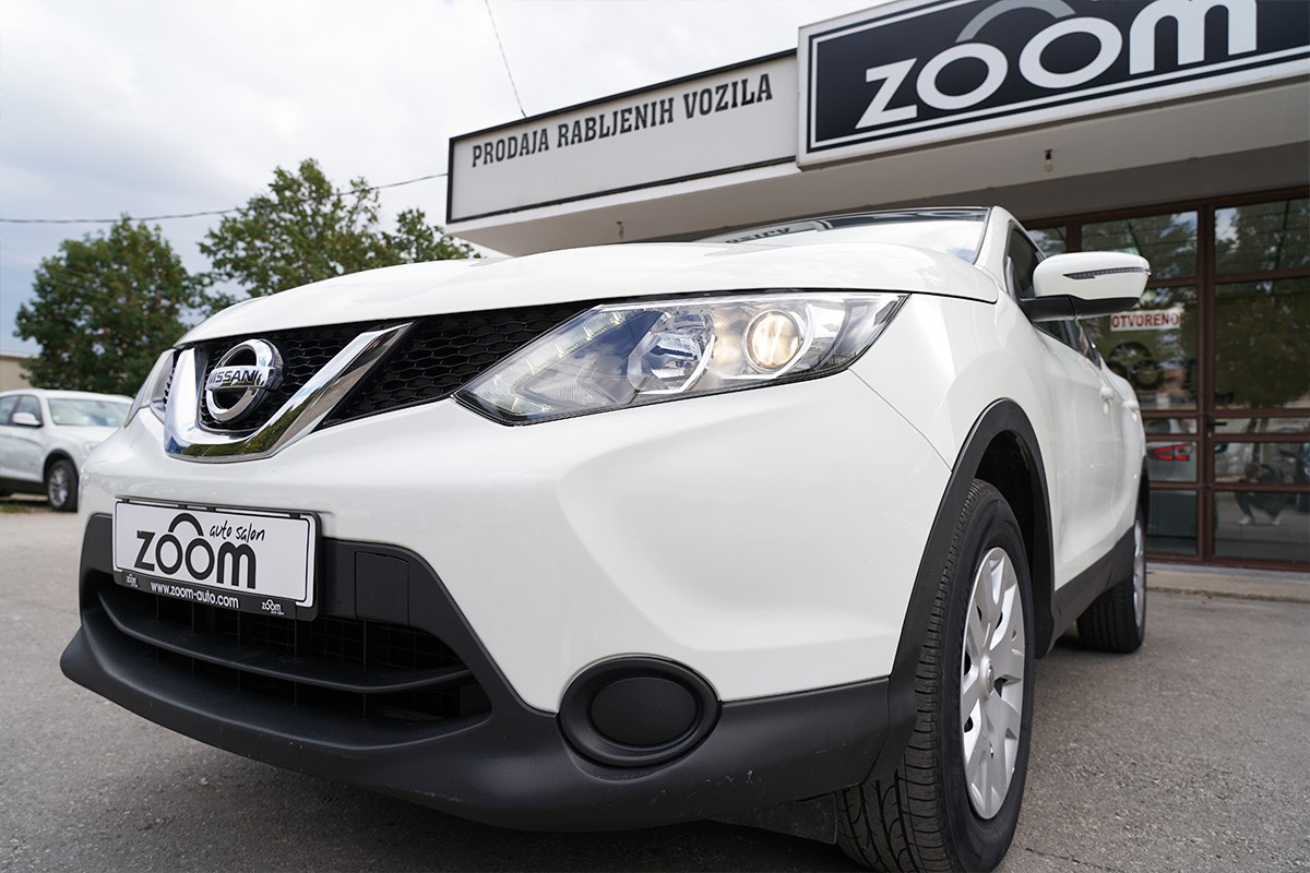 Nissan
 Qashqai 1.6 DCI 4 X 4