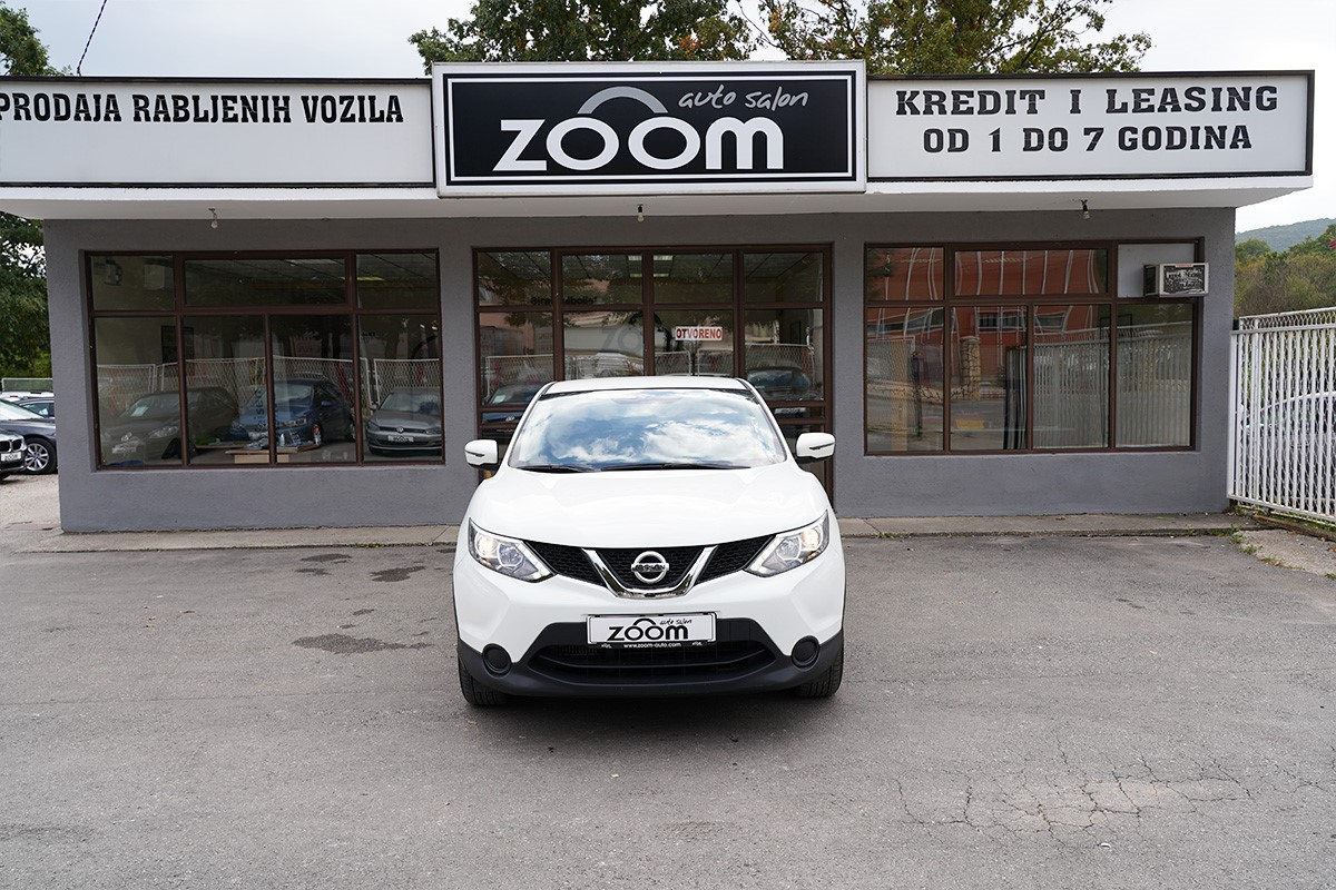 Nissan
 Qashqai 1.6 DCI 4 X 4