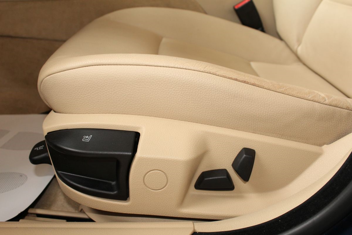 BMW
 5-Series 530d xDrive Futura 