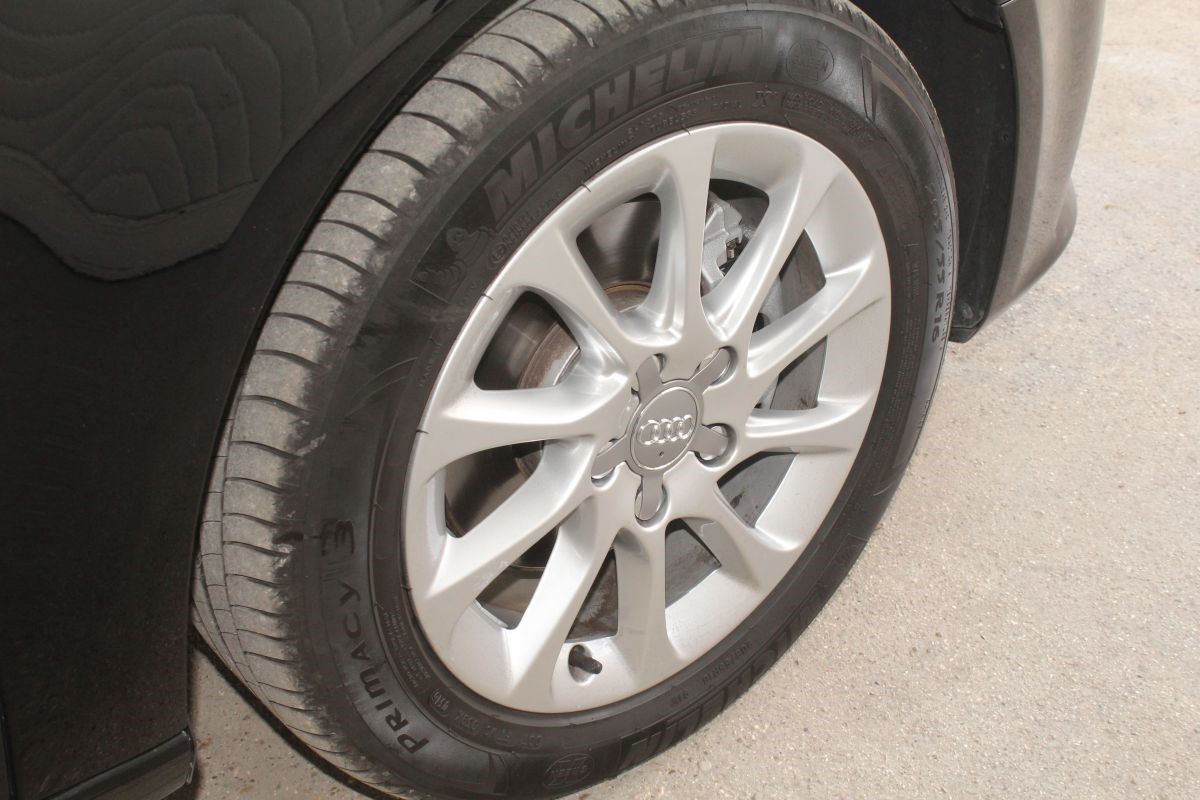 Audi A3
 1,6 TDI S-Tronic SPORTBACK ATTRACTION >novi model<