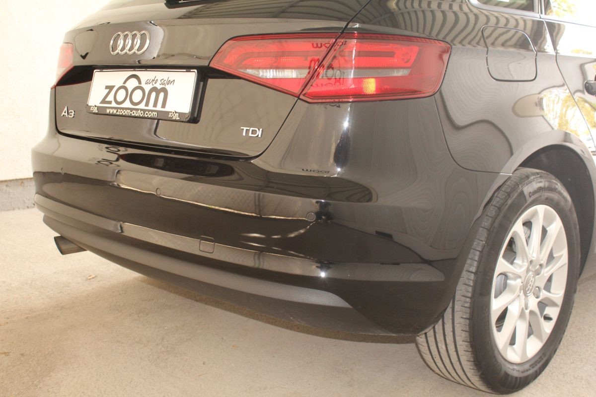 Audi A3
 1,6 TDI S-Tronic SPORTBACK ATTRACTION >novi model<