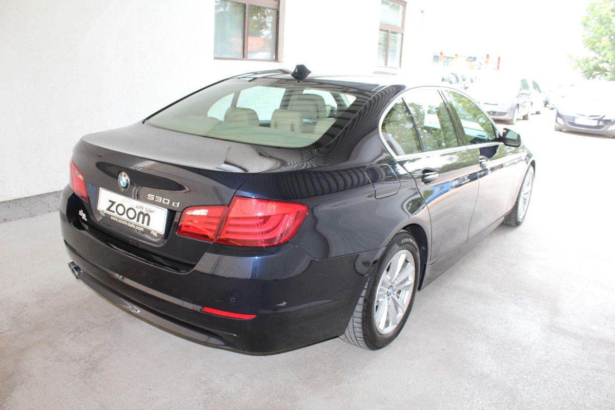 BMW
 5-Series 530d xDrive Futura 
