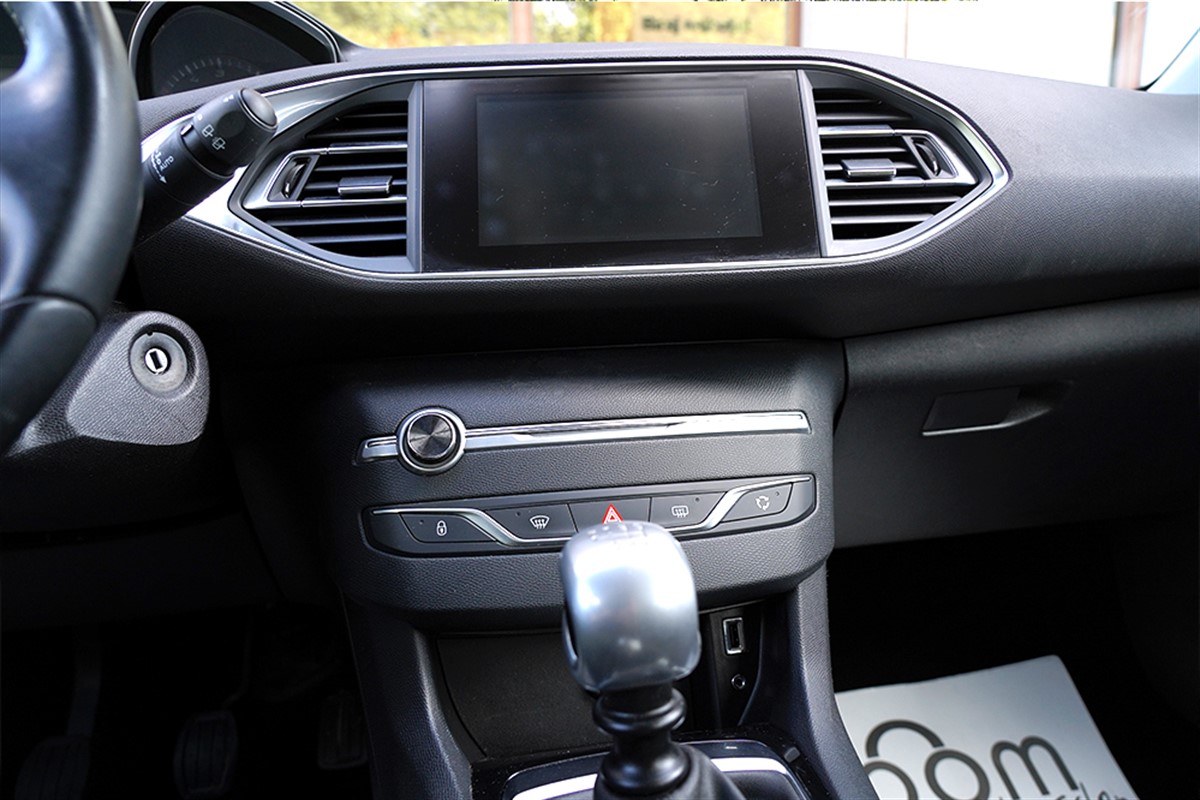 Peugeot 308 1.6 BLUEHDI
