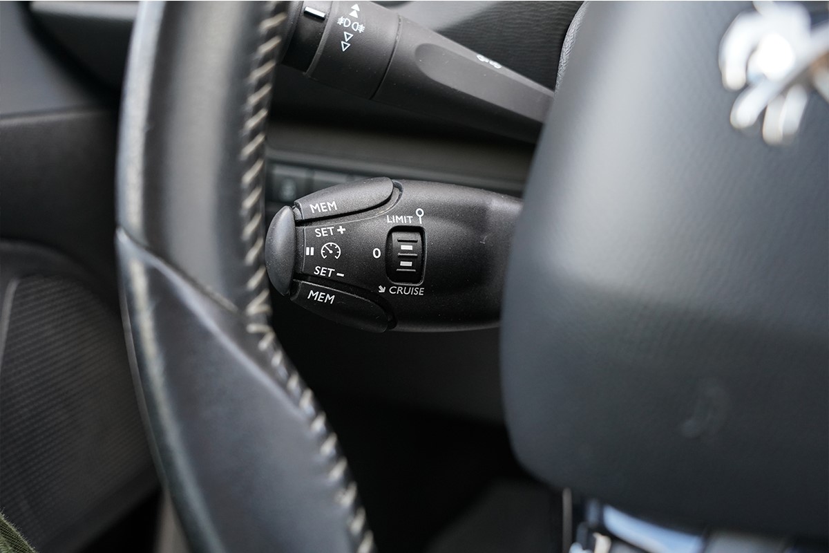 Peugeot 308 1.6 BLUEHDI