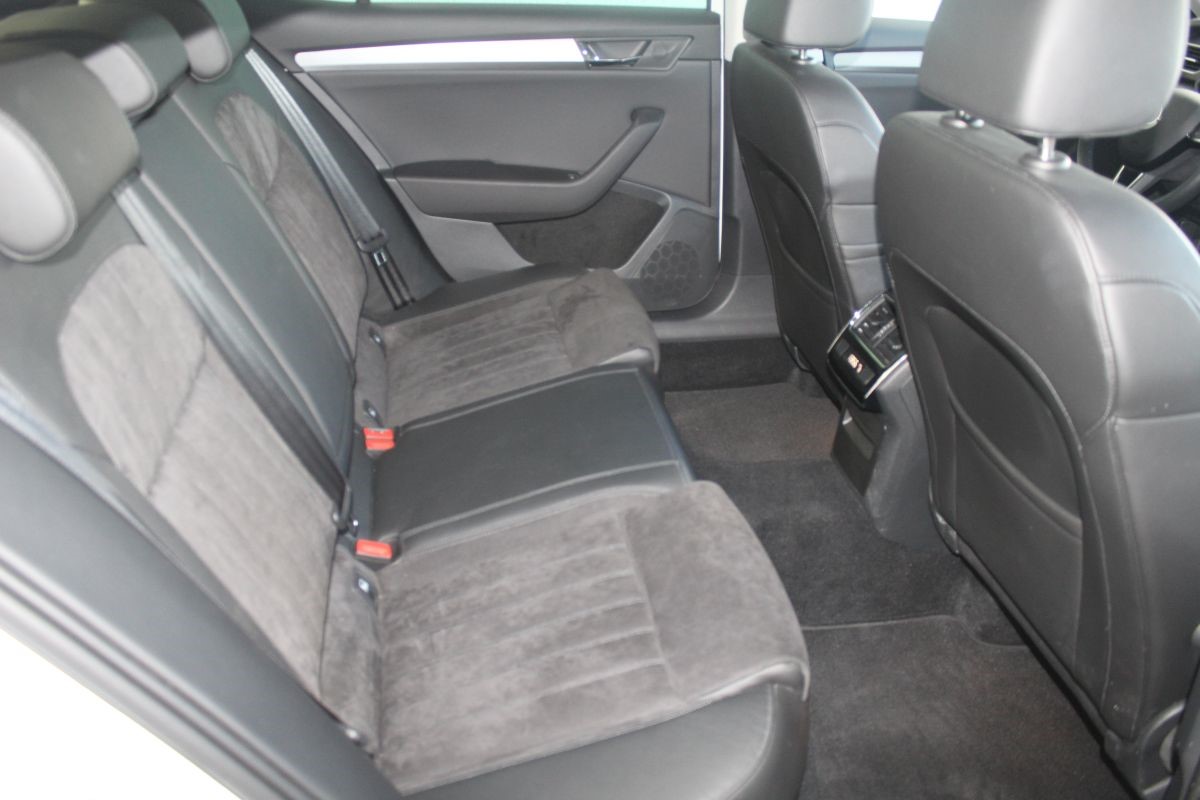 Škoda SUPERB 2.0 TDI DSG