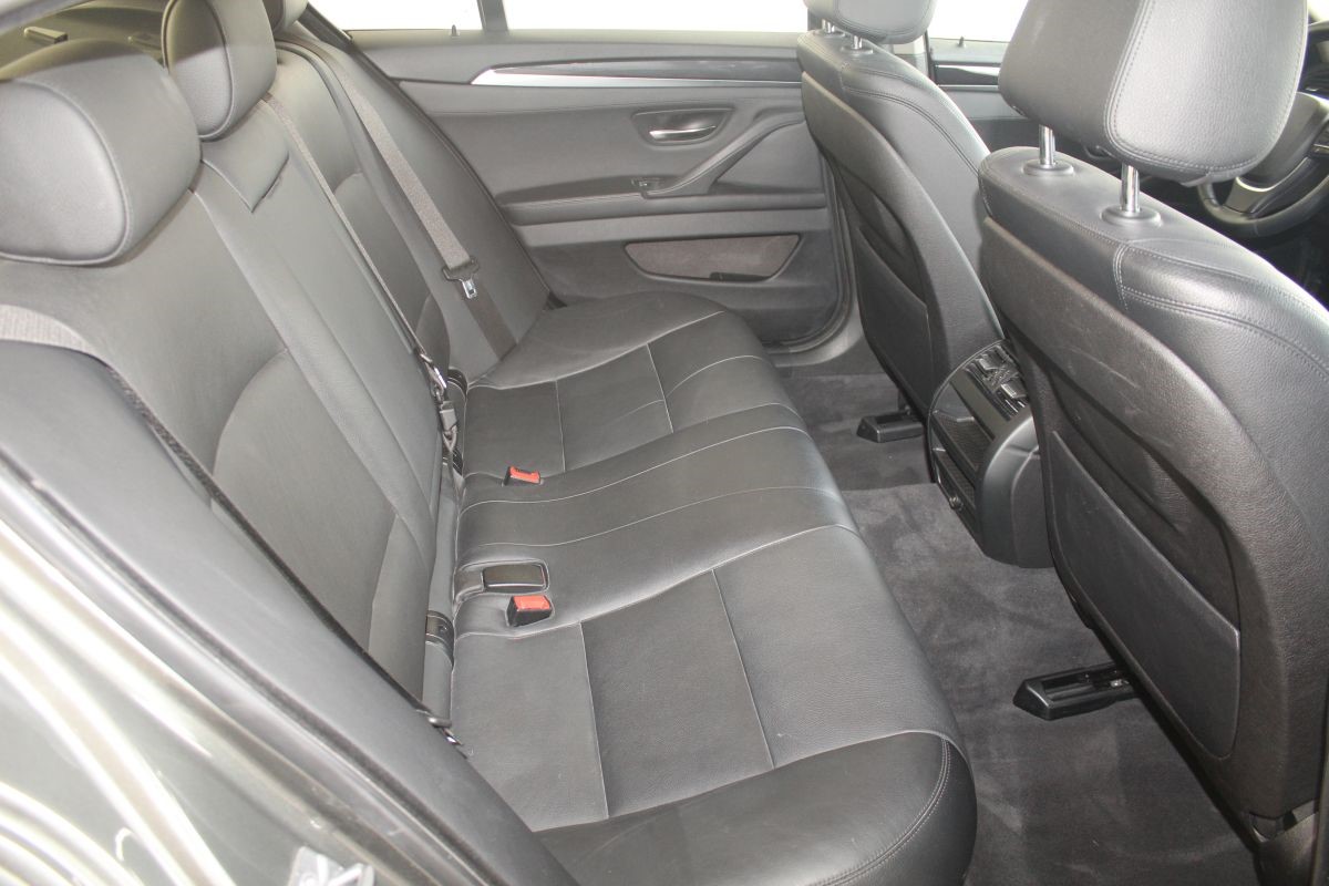 BMW
 5-Series F10 520D xDrive Executive *FACELIFT*