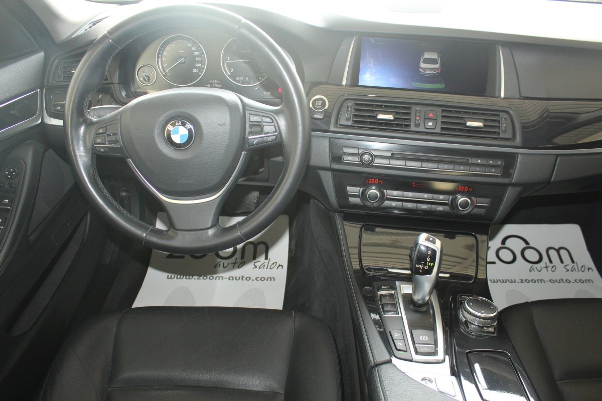 BMW
 5-Series F10 520D xDrive Executive *FACELIFT*