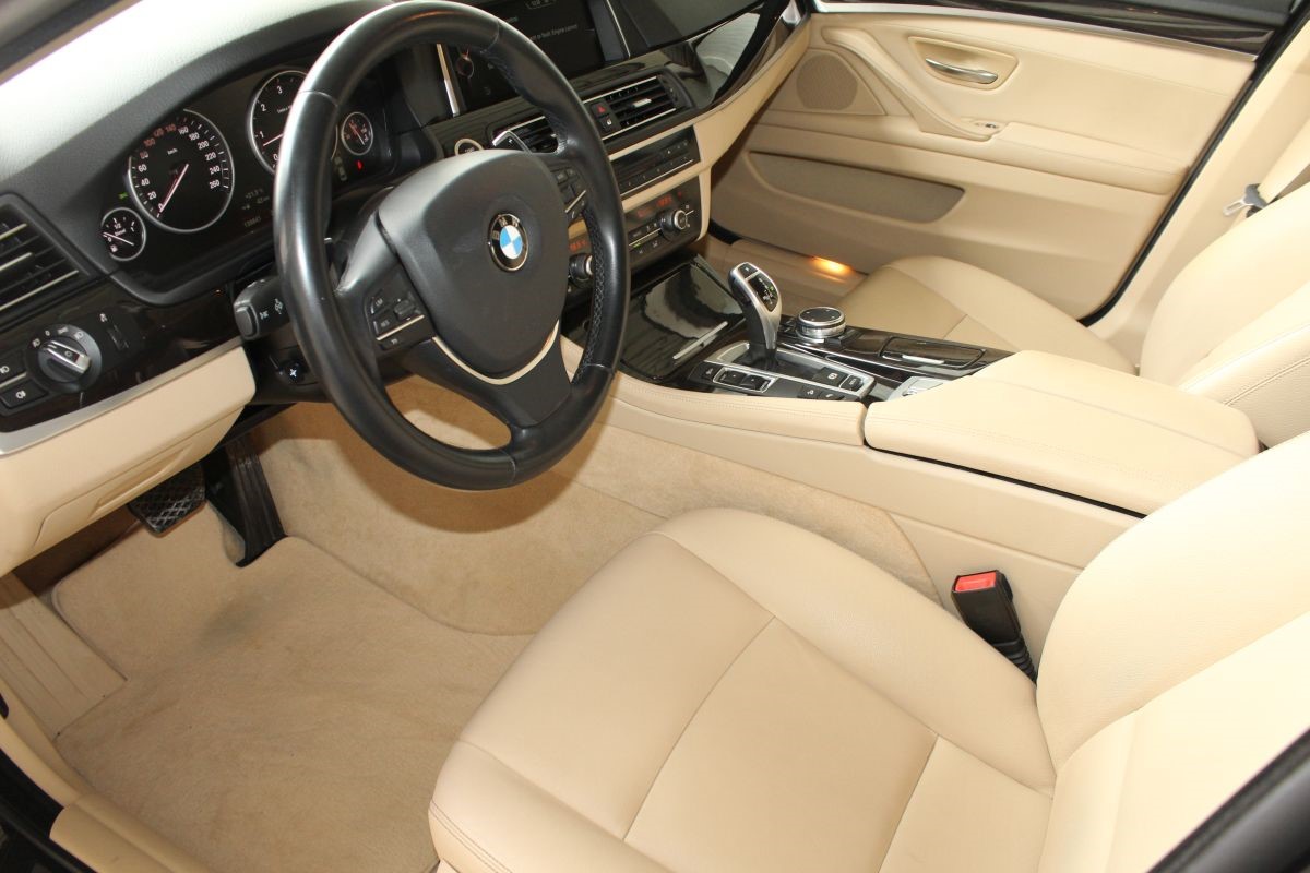 BMW
 5-Series 535D xDrive Luxury