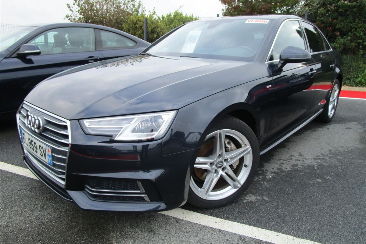 Audi A4
 2.0 TDi Quattro S-Line S-tronic