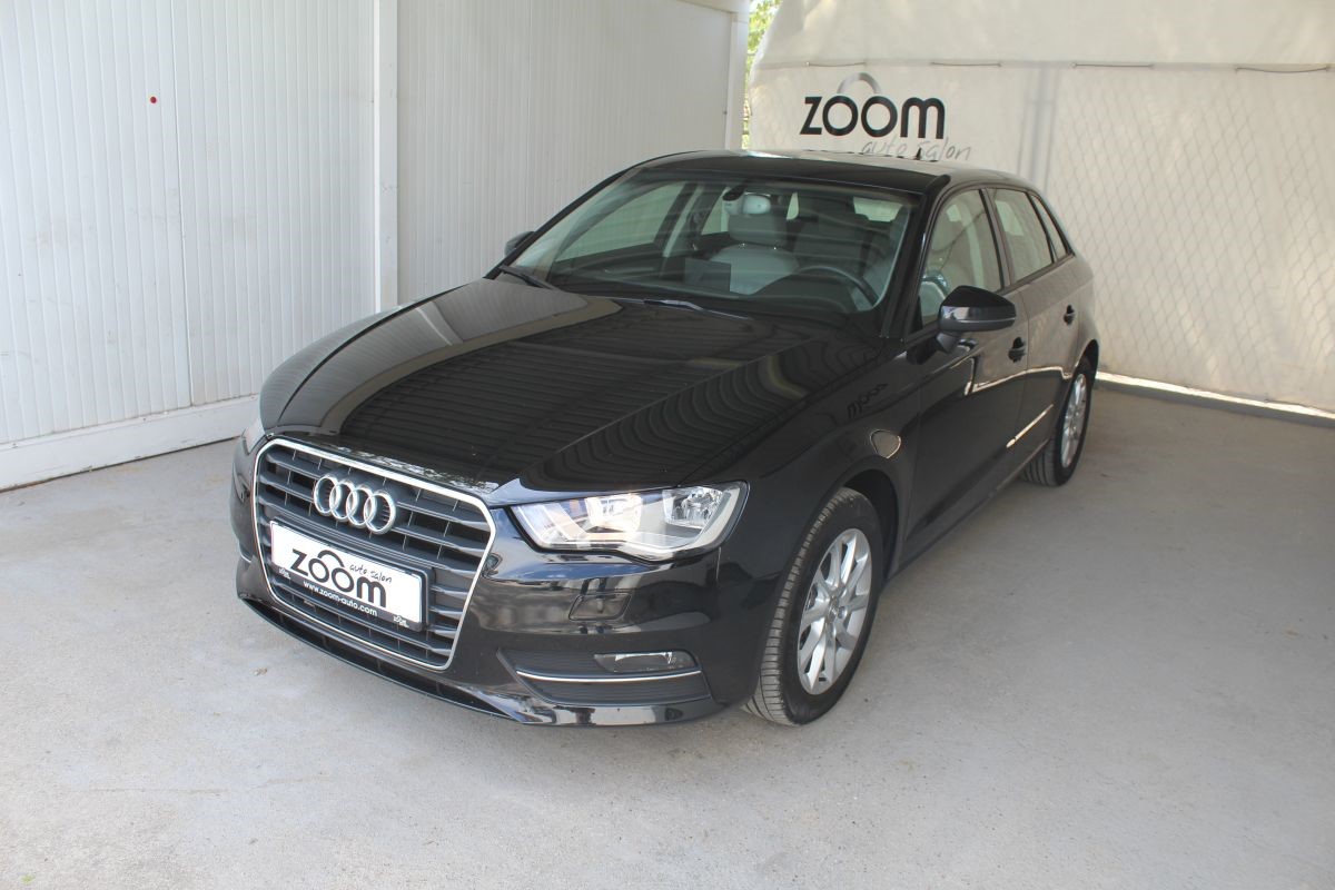 Audi A3
 1,6 TDI S-Tronic SPORTBACK ATTRACTION >novi model<