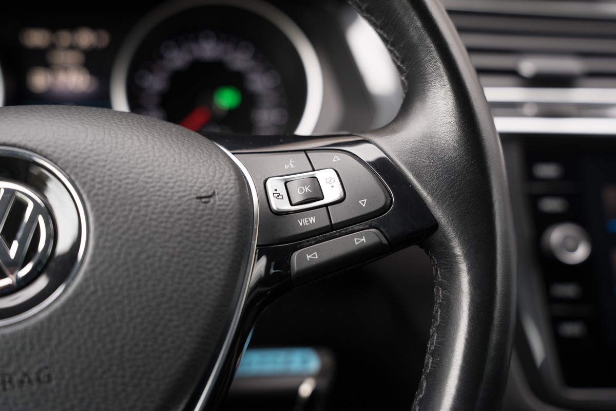 Volkswagen Tiguan
 2.0 TDI DSG