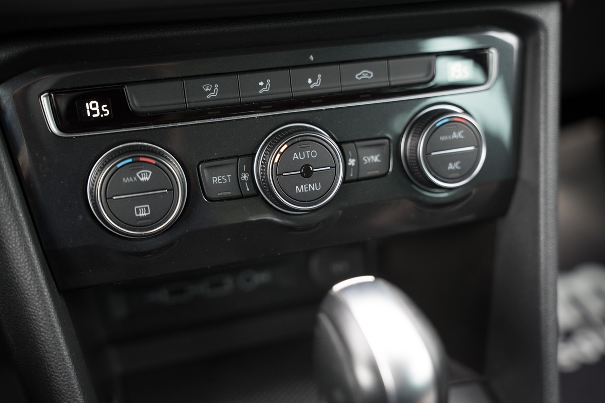 Volkswagen Tiguan
 2.0 TDI DSG