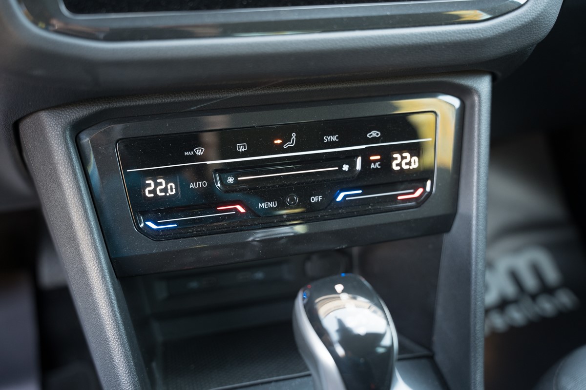 Volkswagen Tiguan
 2.0 TDI DSG 4MOTION