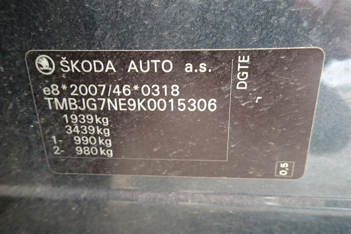 Škoda Octavia Combi 1.6 TDi Business DSG7