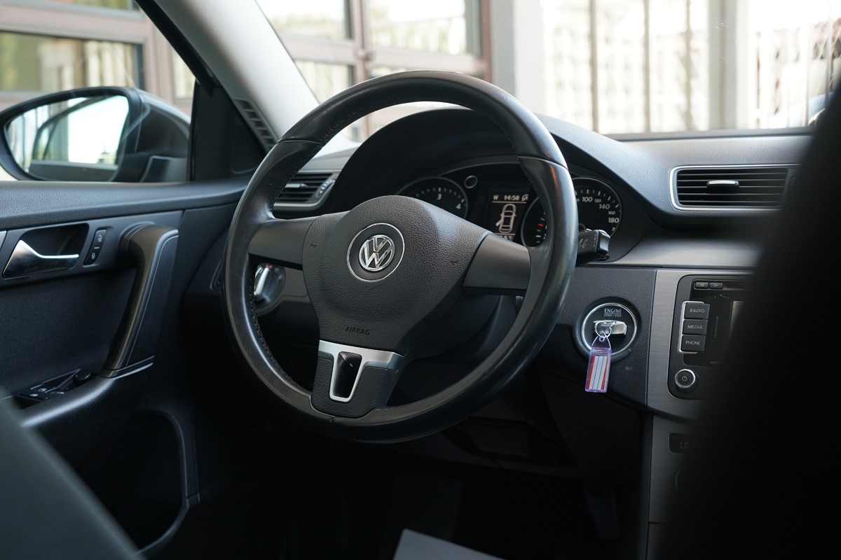 Volkswagen Passat 2.0 TDi DSG Comfortline BlueMotion