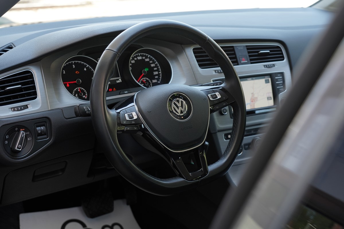 Volkswagen Golf 1,6 TDI AUTOMATIK