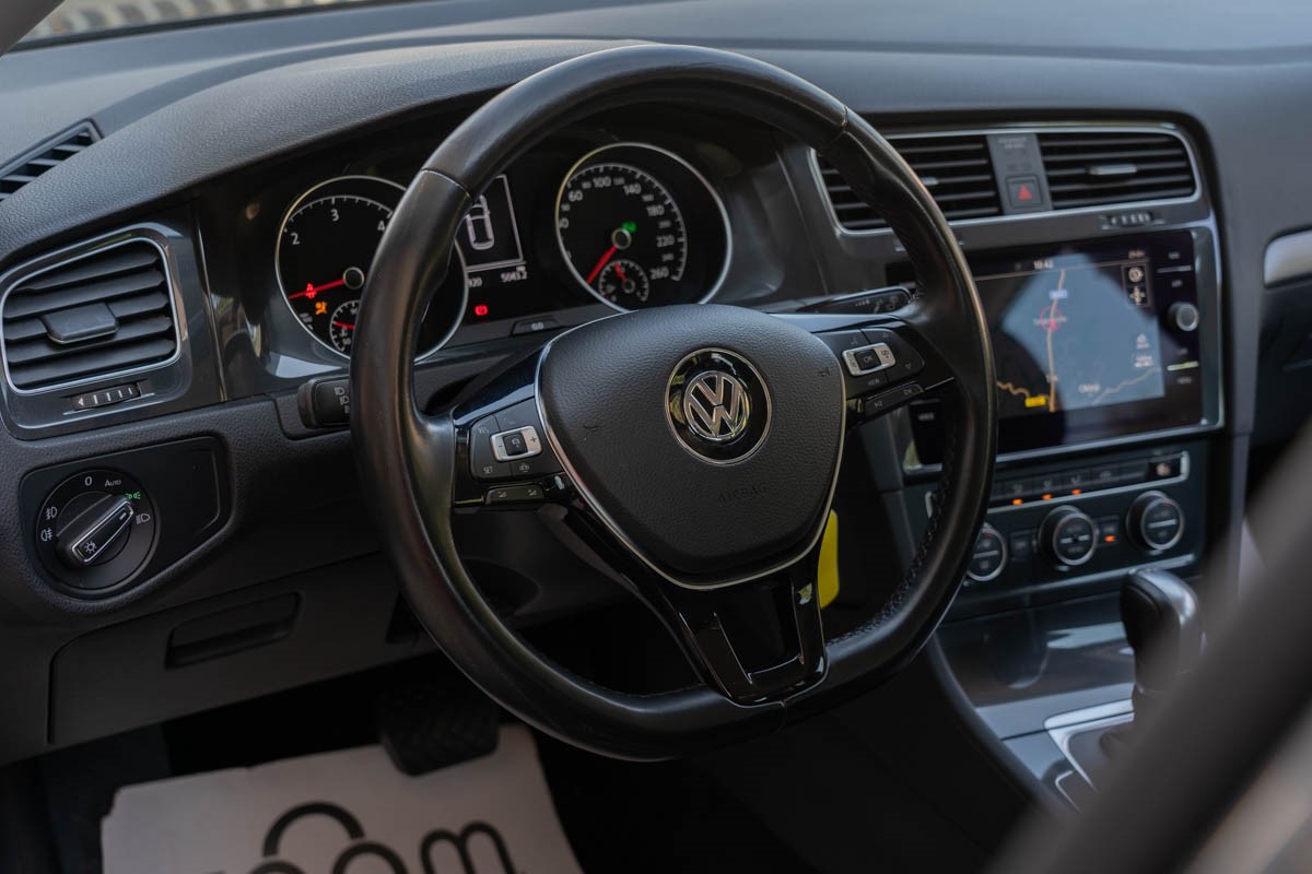 Volkswagen Golf 1.6 TDI 