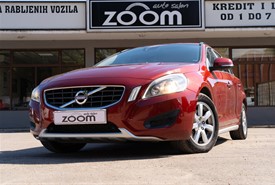 Volvo
 V60 2,0 D