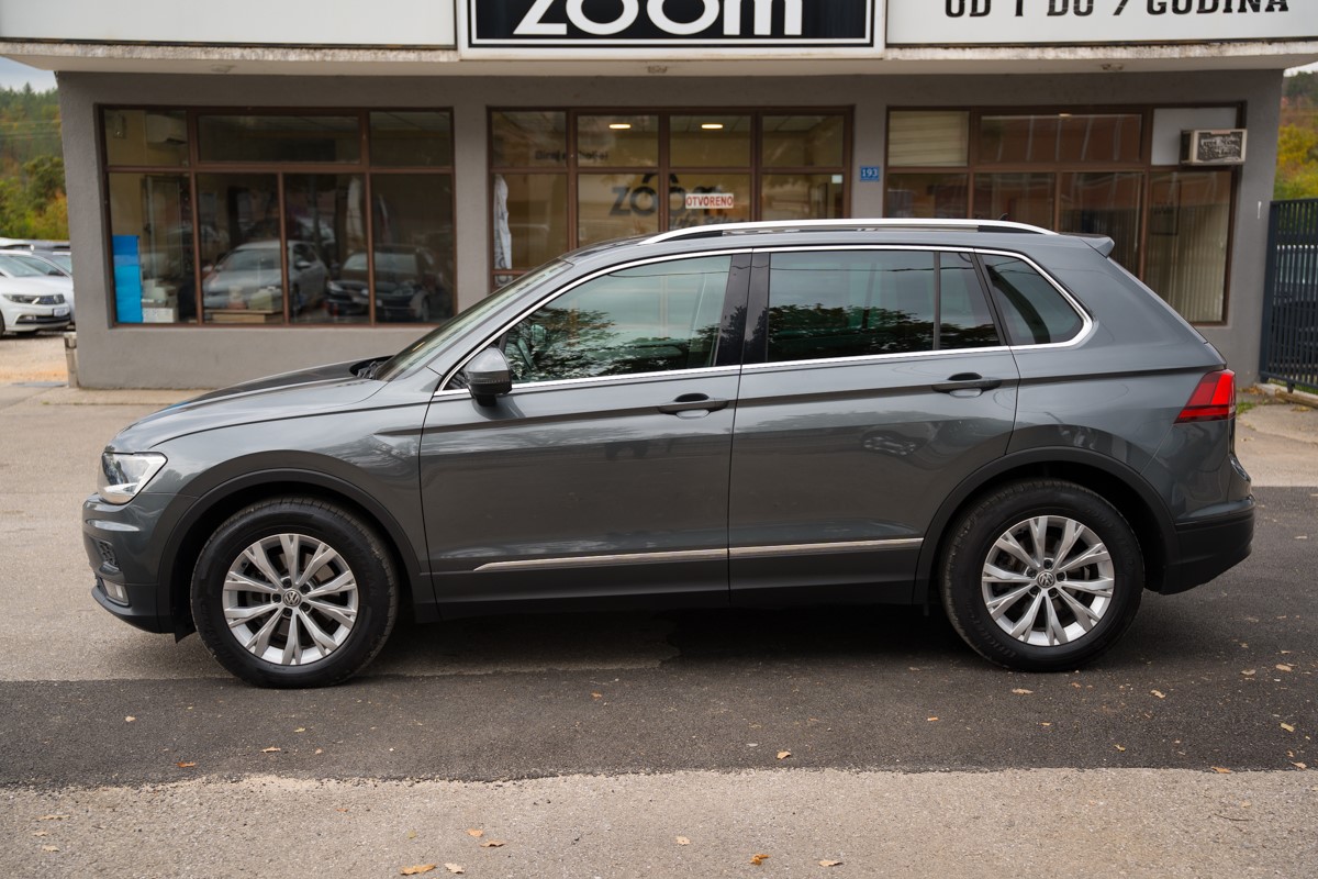 Volkswagen Tiguan
 2.0 TDI DSG