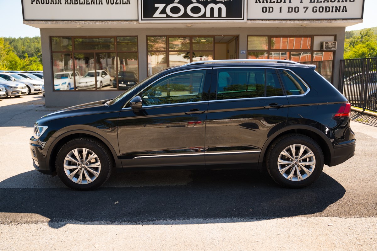Volkswagen Tiguan
 2.0 TDI DSG