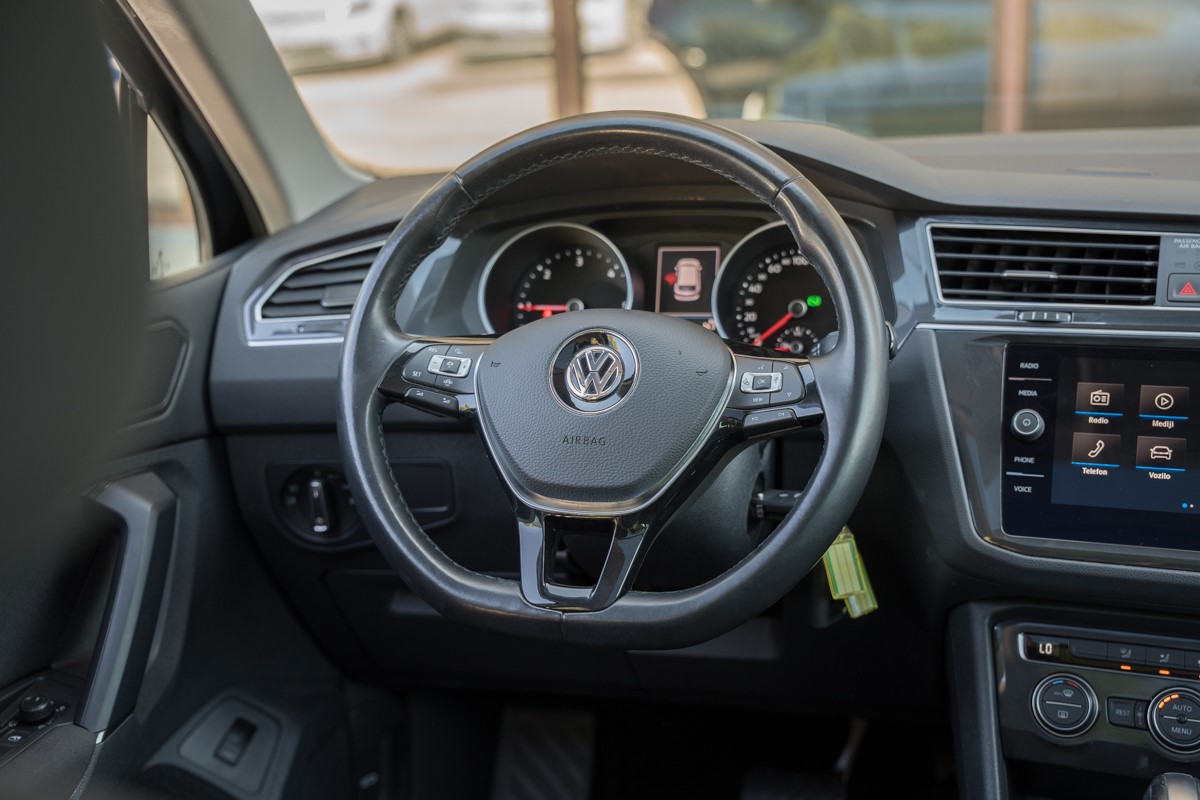Volkswagen Tiguan
 2.0 TDI DSG