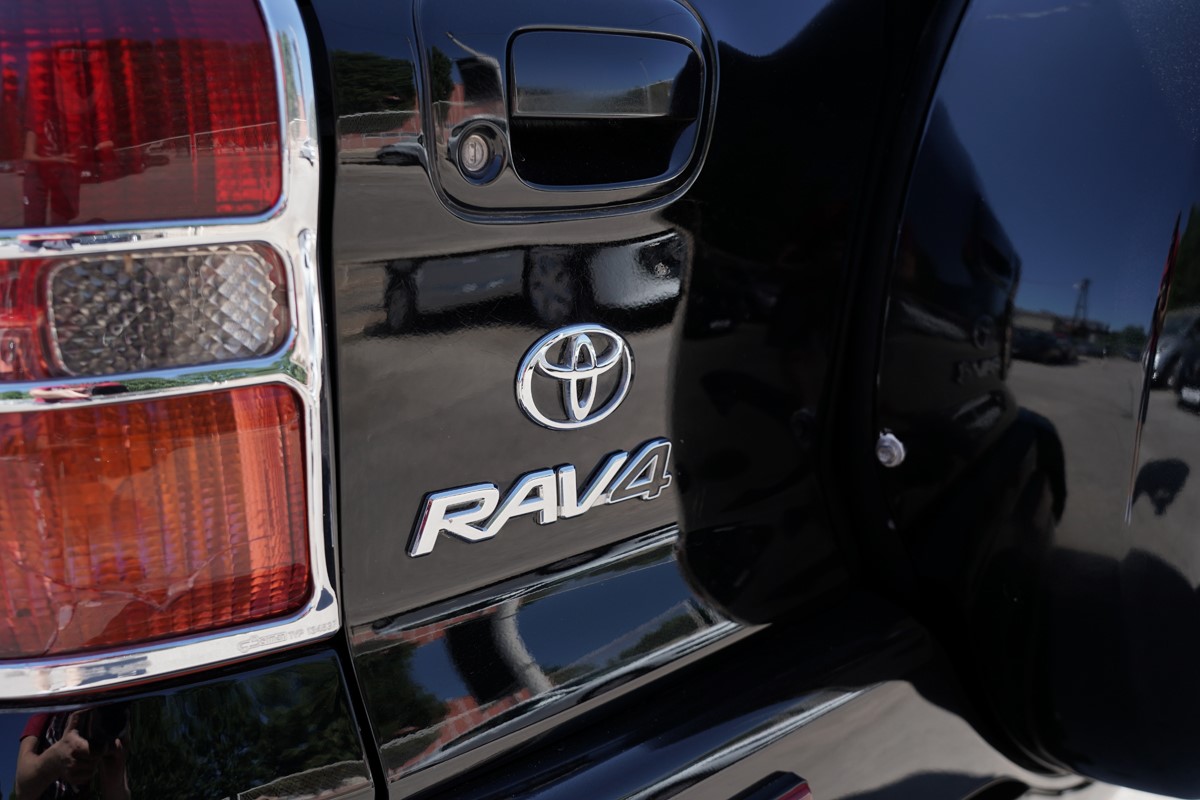 Toyota
 RAV4
 2,0 D