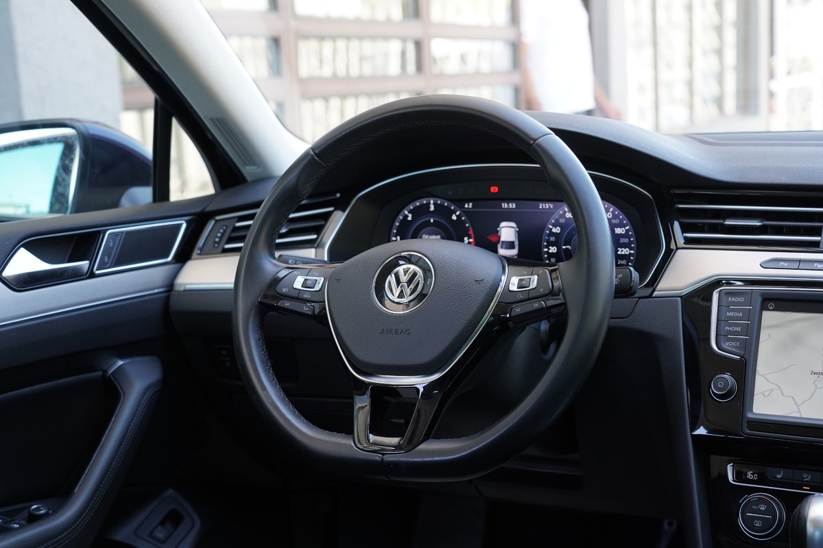 Volkswagen Passat 2.0 TDi BlueMotion Carat Edition DSG6