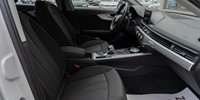 Audi A4
 2.0 TDi S-tronic Quattro Business Line