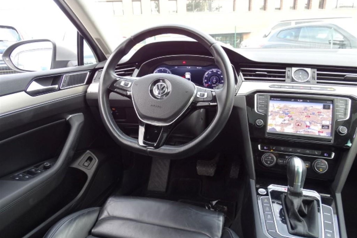 Volkswagen Passat 2.0 TDI Bi-Turbo Carat Edition 4Motion