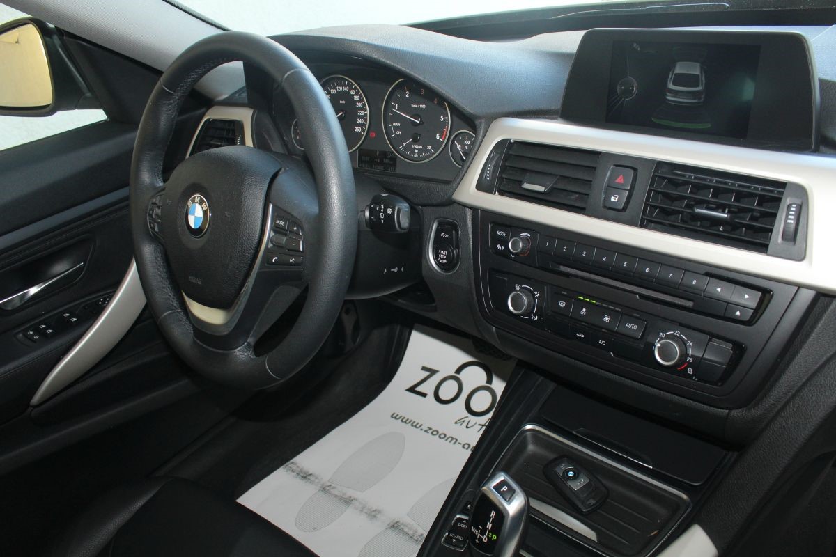 BMW
 3-Series 318 D Gran Turisimo