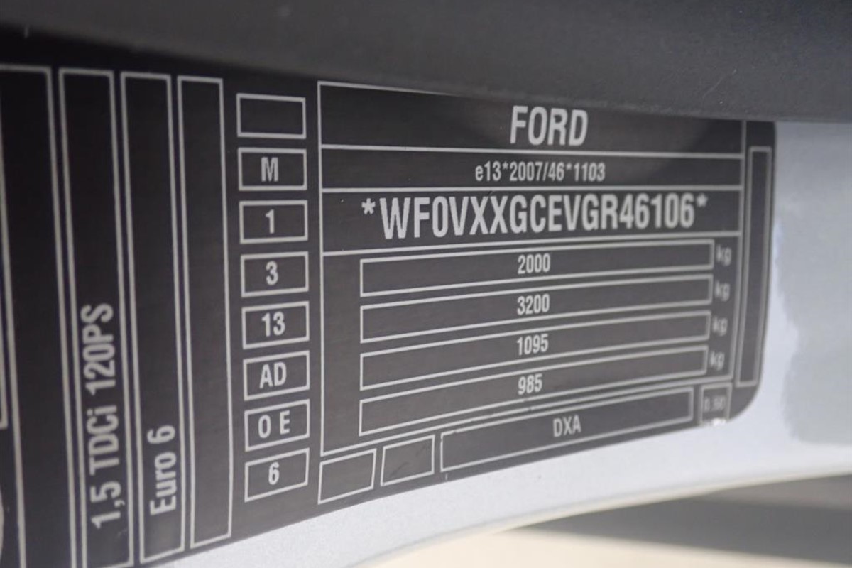 Ford
 C-MAX 1.5 TDCi Titanium S&S Powershift