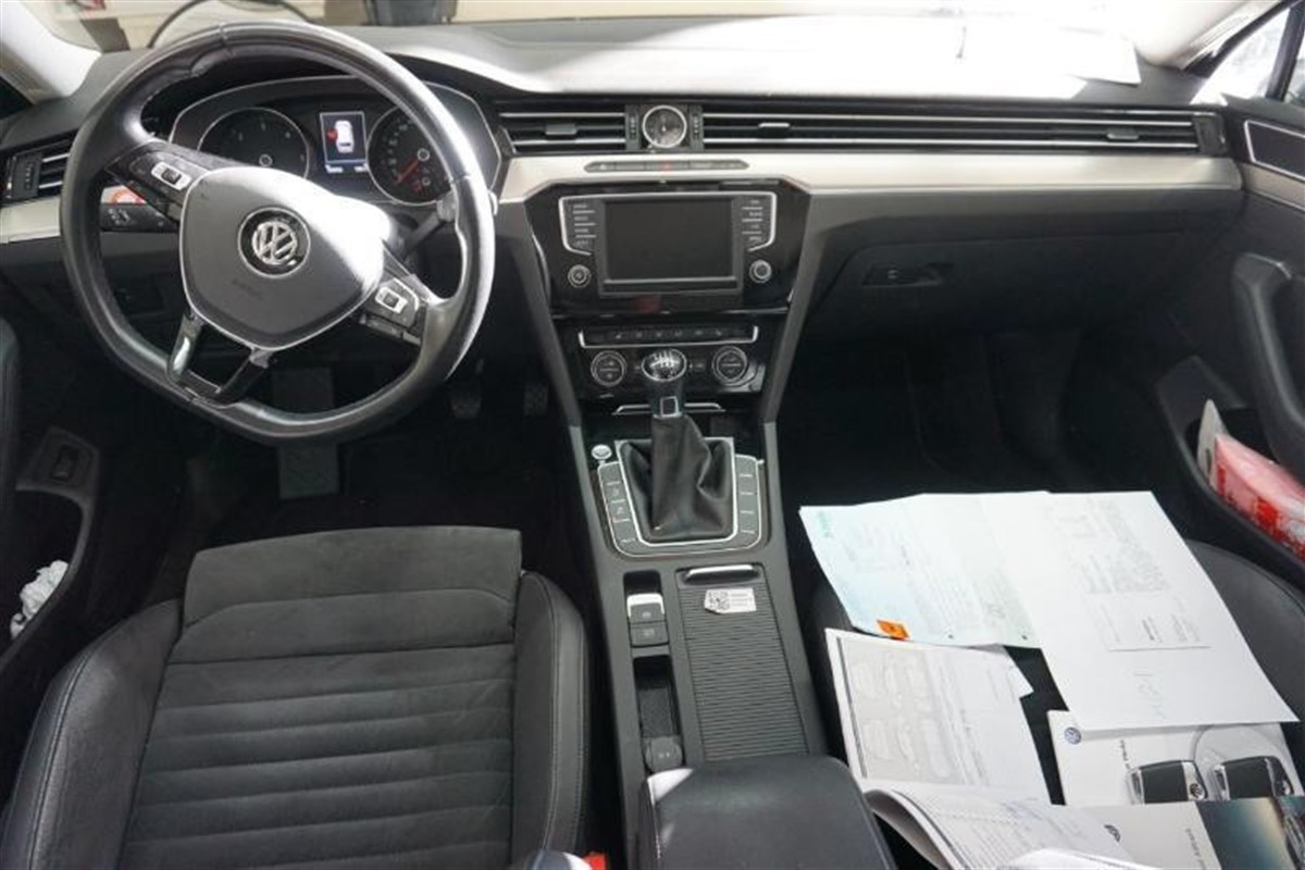 Volkswagen Passat HIGHLINE BMT/START-STOPP 2.0 TDI 140KW