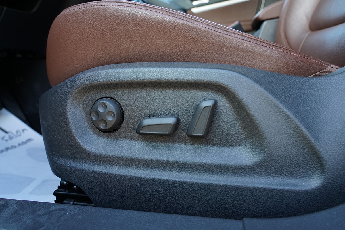 Volkswagen Tiguan
  2.0 TDI Carat Edition