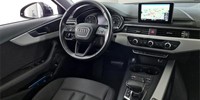 Audi A4
 30 TDi Stronic Business Edition