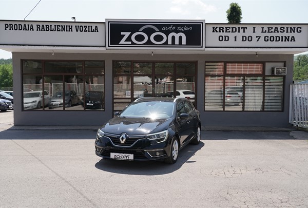 Zoom Auto